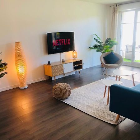 شقة 7 Minutes Disney/Netflix/Terrace/Car Park ماني لو أونغر المظهر الخارجي الصورة